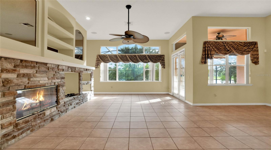 KISSIMMEE, Florida 34746, 4 Bedrooms Bedrooms, ,3 BathroomsBathrooms,Residential,For Sale,DRIVE,0,MFRO6254515