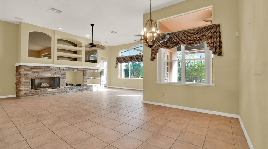 KISSIMMEE, Florida 34746, 4 Bedrooms Bedrooms, ,3 BathroomsBathrooms,Residential,For Sale,DRIVE,0,MFRO6254515