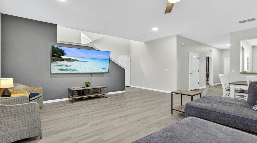 DAVENPORT, Florida 33897, 4 Bedrooms Bedrooms, ,3 BathroomsBathrooms,Residential,For Sale,CALABRIA,0,MFRO6361101