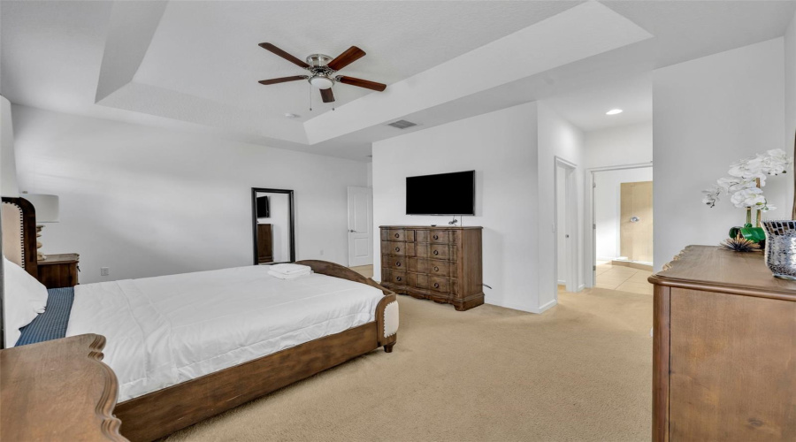 DAVENPORT, Florida 33837, 6 Bedrooms Bedrooms, ,5 BathroomsBathrooms,Residential,For Sale,OAKBOURNE,0,MFRO6019866