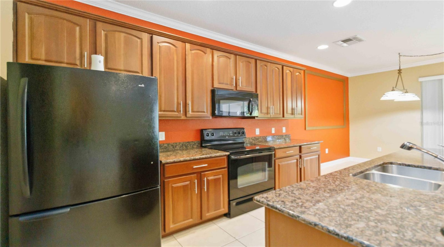 DAVENPORT, Florida 33896, 3 Bedrooms Bedrooms, ,2 BathroomsBathrooms,Residential,For Sale,RIVERDALE LN,0,MFRO6355333