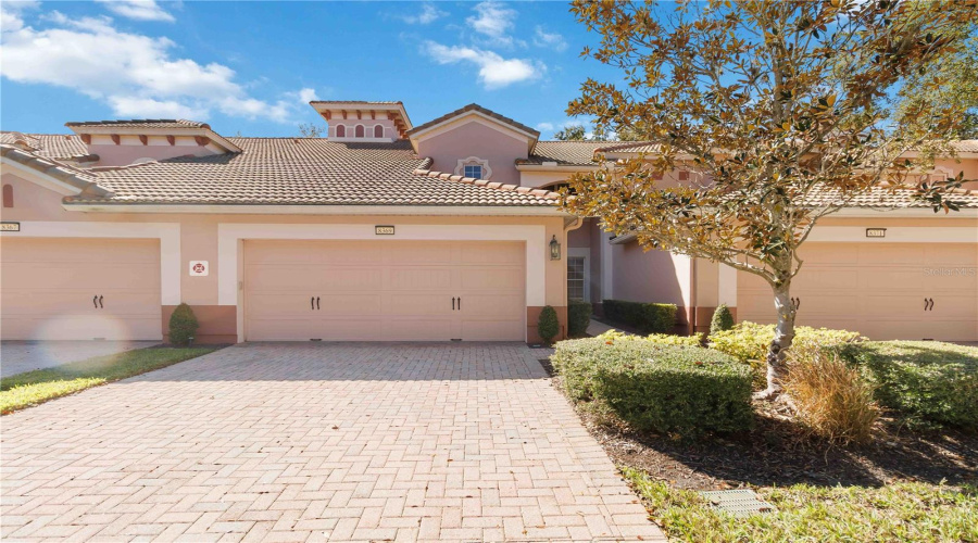 DAVENPORT, Florida 33896, 3 Bedrooms Bedrooms, ,2 BathroomsBathrooms,Residential,For Sale,RIVERDALE LN,0,MFRO6355333