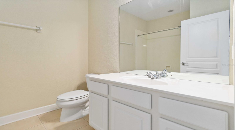 DAVENPORT, Florida 33896, 3 Bedrooms Bedrooms, ,2 BathroomsBathrooms,Residential,For Sale,RIVERDALE LN,0,MFRO6355333