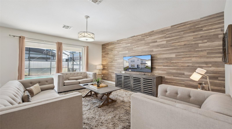 KISSIMMEE, Florida 34746, 6 Bedrooms Bedrooms, ,5 BathroomsBathrooms,Residential,For Sale,SLEEPY HOLLOW,0,MFRS5138682