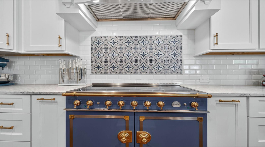 Custom Tile Backsplashwith 2 ovens
