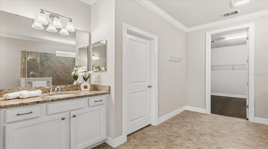 ORLANDO, Florida 32836, 3 Bedrooms Bedrooms, ,2 BathroomsBathrooms,Residential,For Sale,BERRY CREEK,0,MFRO6361129