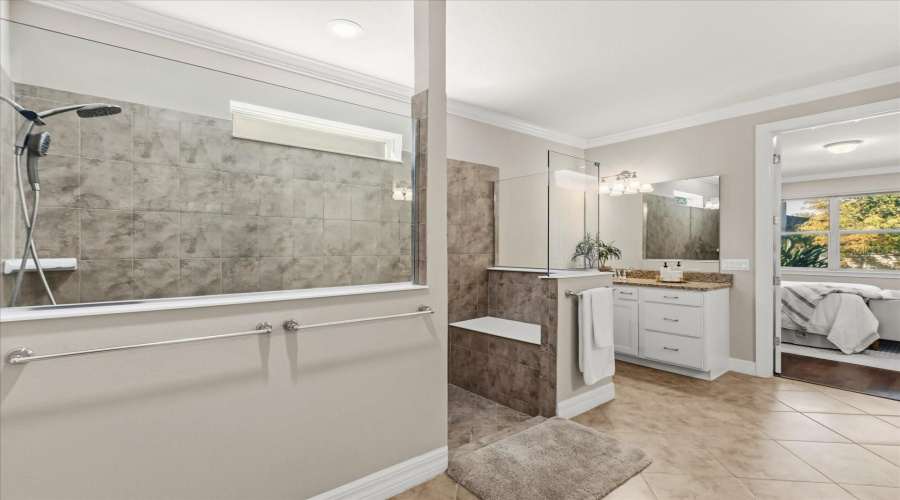 ORLANDO, Florida 32836, 3 Bedrooms Bedrooms, ,2 BathroomsBathrooms,Residential,For Sale,BERRY CREEK,0,MFRO6361129