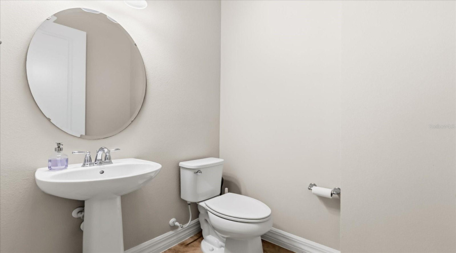 ORLANDO, Florida 32836, 3 Bedrooms Bedrooms, ,2 BathroomsBathrooms,Residential,For Sale,BERRY CREEK,0,MFRO6361129