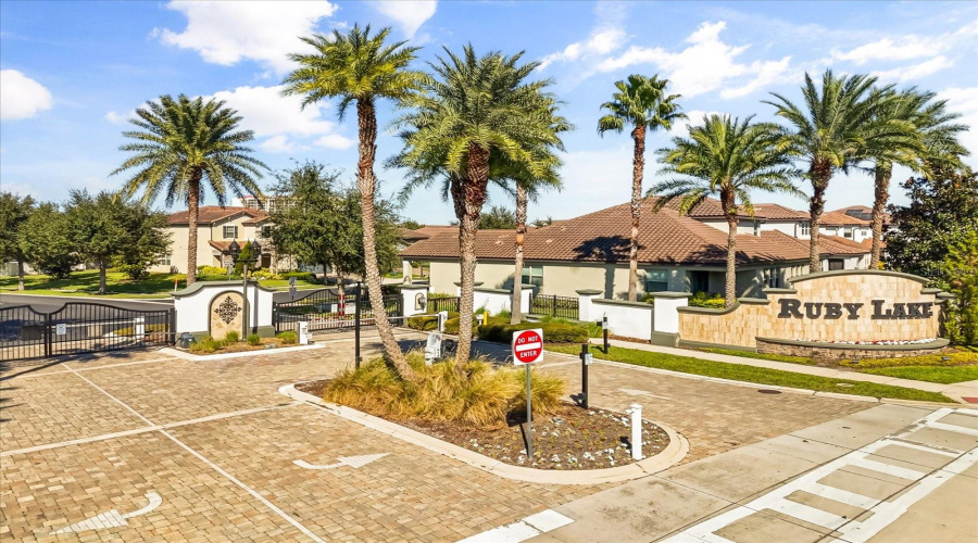 ORLANDO, Florida 32836, 3 Bedrooms Bedrooms, ,2 BathroomsBathrooms,Residential,For Sale,BERRY CREEK,0,MFRO6361129