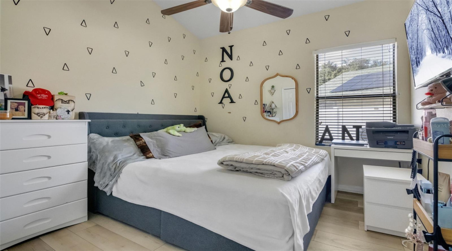 DAVENPORT, Florida 33837, 4 Bedrooms Bedrooms, ,3 BathroomsBathrooms,Residential,For Sale,BRIDGEFORD CROSSING,0,MFRO6359778