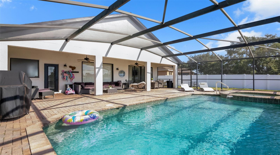 DAVENPORT, Florida 33837, 4 Bedrooms Bedrooms, ,3 BathroomsBathrooms,Residential,For Sale,BRIDGEFORD CROSSING,0,MFRO6359778