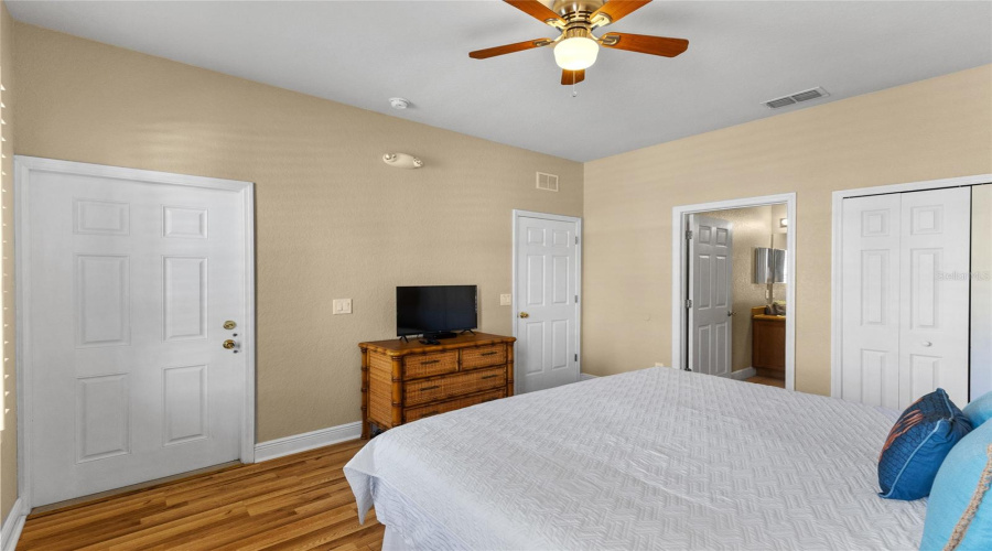 DAVENPORT, Florida 33897, 4 Bedrooms Bedrooms, ,3 BathroomsBathrooms,Residential,For Sale,CALABRIA,0,MFRO6357496