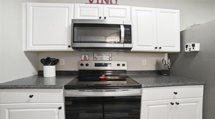 KISSIMMEE, Florida 34747, 3 Bedrooms Bedrooms, ,2 BathroomsBathrooms,Residential,For Sale,SILVER PALM,0,MFRO6360893