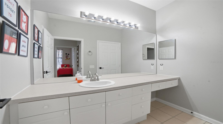 KISSIMMEE, Florida 34747, 3 Bedrooms Bedrooms, ,2 BathroomsBathrooms,Residential,For Sale,SILVER PALM,0,MFRO6360893