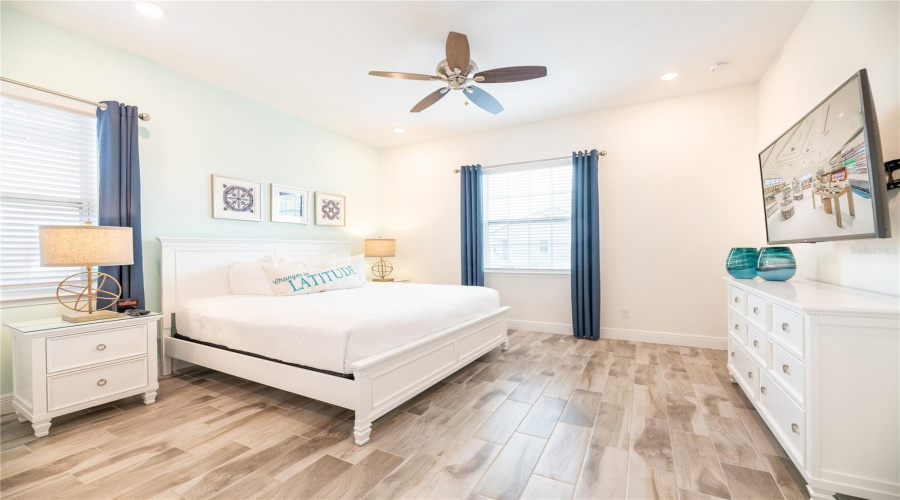 KISSIMMEE, Florida 34747, 6 Bedrooms Bedrooms, ,6 BathroomsBathrooms,Residential,For Sale,SURF,0,MFRO6361261