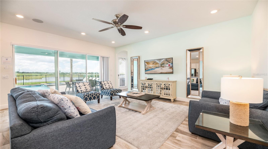 KISSIMMEE, Florida 34747, 6 Bedrooms Bedrooms, ,6 BathroomsBathrooms,Residential,For Sale,SURF,0,MFRO6361261