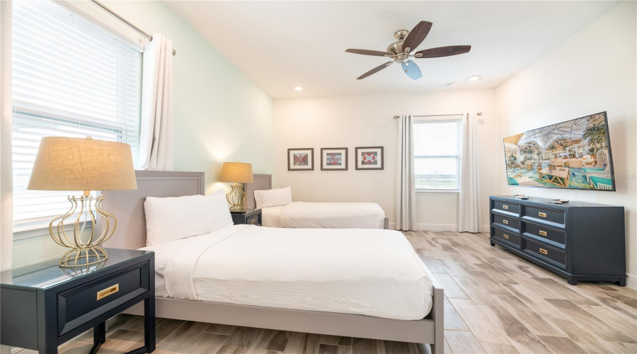 KISSIMMEE, Florida 34747, 6 Bedrooms Bedrooms, ,6 BathroomsBathrooms,Residential,For Sale,SURF,0,MFRO6361261