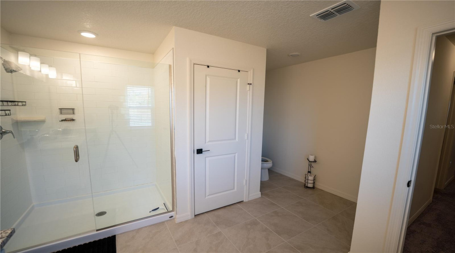 DAVENPORT, Florida 33896, 5 Bedrooms Bedrooms, ,3 BathroomsBathrooms,Residential,For Sale,WESTSIDE HILLS,0,MFRG5104626