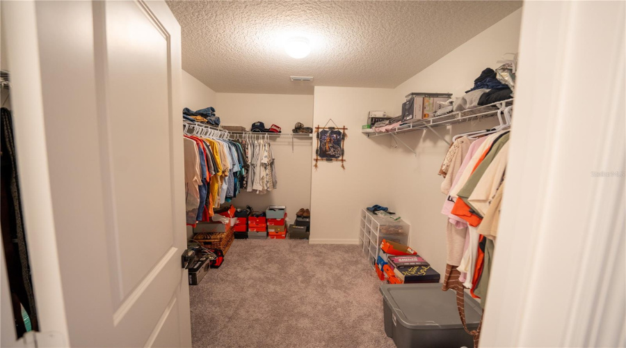 DAVENPORT, Florida 33896, 5 Bedrooms Bedrooms, ,3 BathroomsBathrooms,Residential,For Sale,WESTSIDE HILLS,0,MFRG5104626