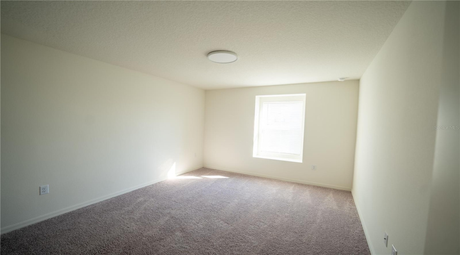 DAVENPORT, Florida 33896, 5 Bedrooms Bedrooms, ,3 BathroomsBathrooms,Residential,For Sale,WESTSIDE HILLS,0,MFRG5104626