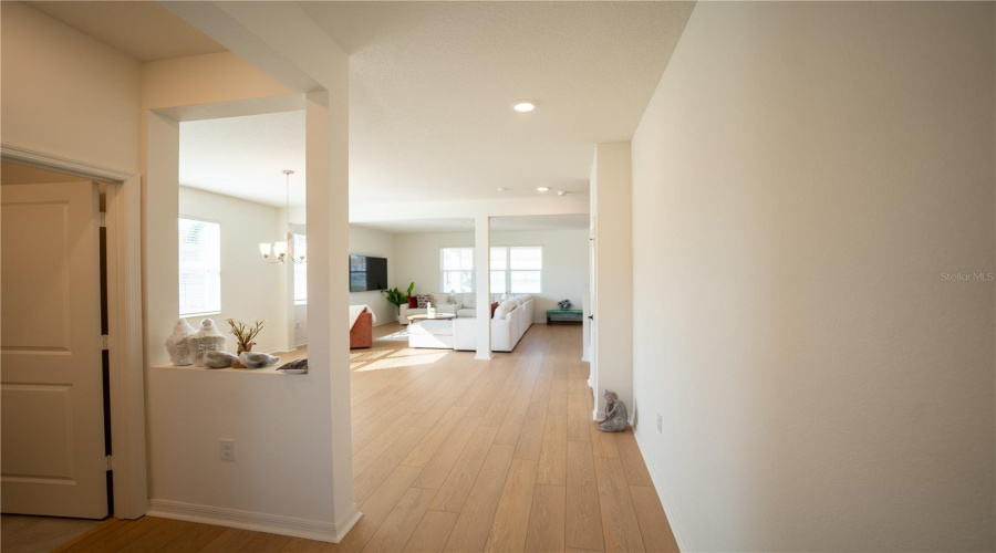 DAVENPORT, Florida 33896, 5 Bedrooms Bedrooms, ,3 BathroomsBathrooms,Residential,For Sale,WESTSIDE HILLS,0,MFRG5104626