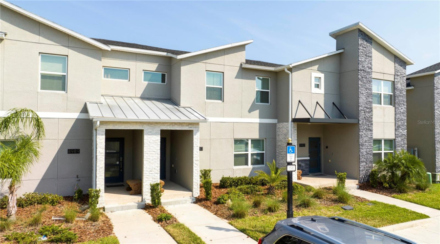 DAVENPORT, Florida 33896, 4 Bedrooms Bedrooms, ,3 BathroomsBathrooms,Residential,For Sale,CABOT CLIFFS,0,MFRO6361333