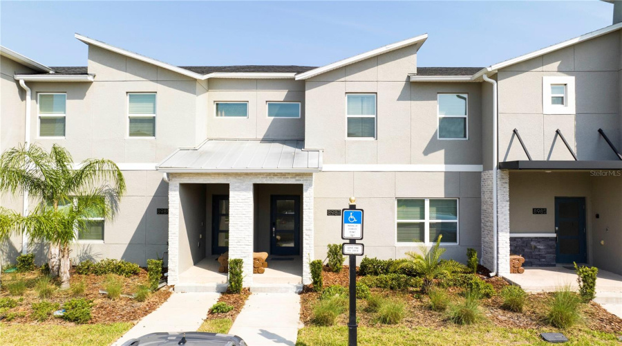 DAVENPORT, Florida 33896, 4 Bedrooms Bedrooms, ,3 BathroomsBathrooms,Residential,For Sale,CABOT CLIFFS,0,MFRO6361333