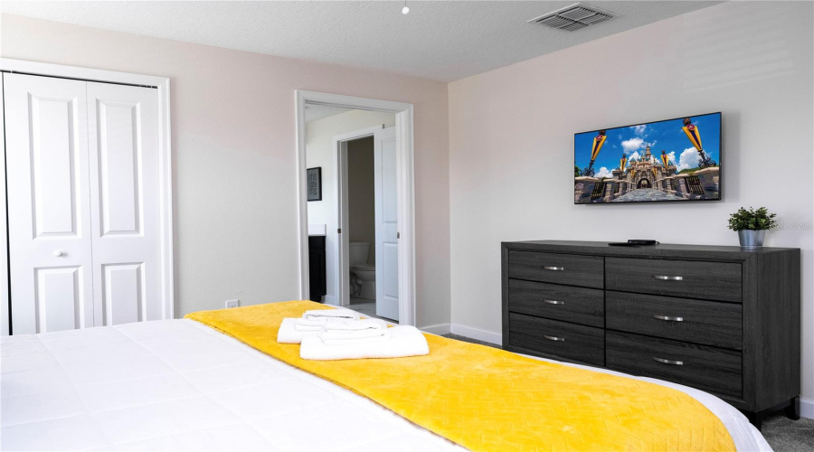 DAVENPORT, Florida 33896, 4 Bedrooms Bedrooms, ,3 BathroomsBathrooms,Residential,For Sale,CABOT CLIFFS,0,MFRO6361333