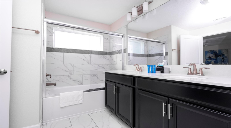 DAVENPORT, Florida 33896, 4 Bedrooms Bedrooms, ,3 BathroomsBathrooms,Residential,For Sale,CABOT CLIFFS,0,MFRO6361333