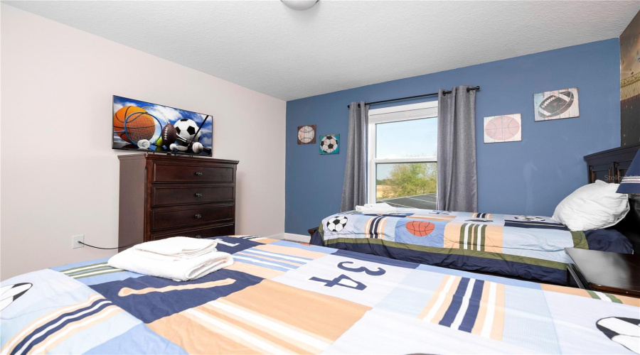 DAVENPORT, Florida 33896, 4 Bedrooms Bedrooms, ,3 BathroomsBathrooms,Residential,For Sale,CABOT CLIFFS,0,MFRO6361333