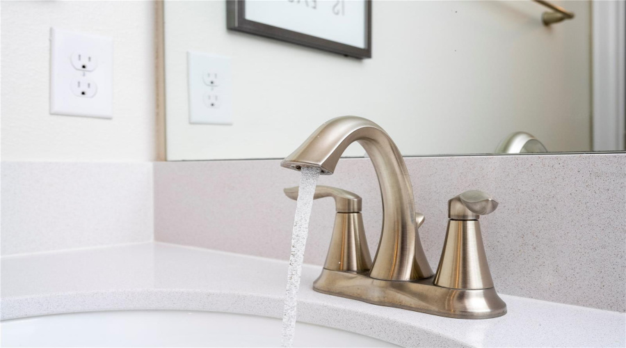 DAVENPORT, Florida 33896, 4 Bedrooms Bedrooms, ,3 BathroomsBathrooms,Residential,For Sale,CABOT CLIFFS,0,MFRO6361333