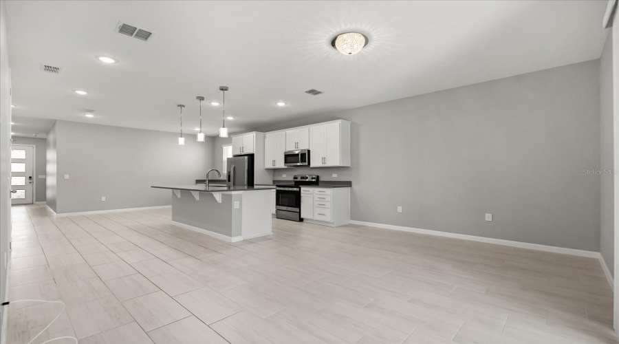 DAVENPORT, Florida 33837, 3 Bedrooms Bedrooms, ,2 BathroomsBathrooms,Residential,For Sale,CHICKASAW,0,MFRO6361234