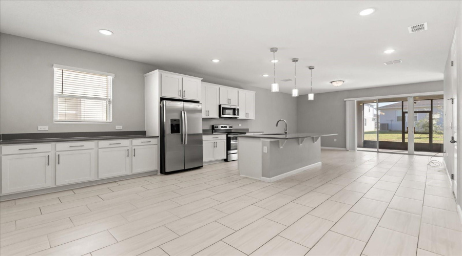 DAVENPORT, Florida 33837, 3 Bedrooms Bedrooms, ,2 BathroomsBathrooms,Residential,For Sale,CHICKASAW,0,MFRO6361234