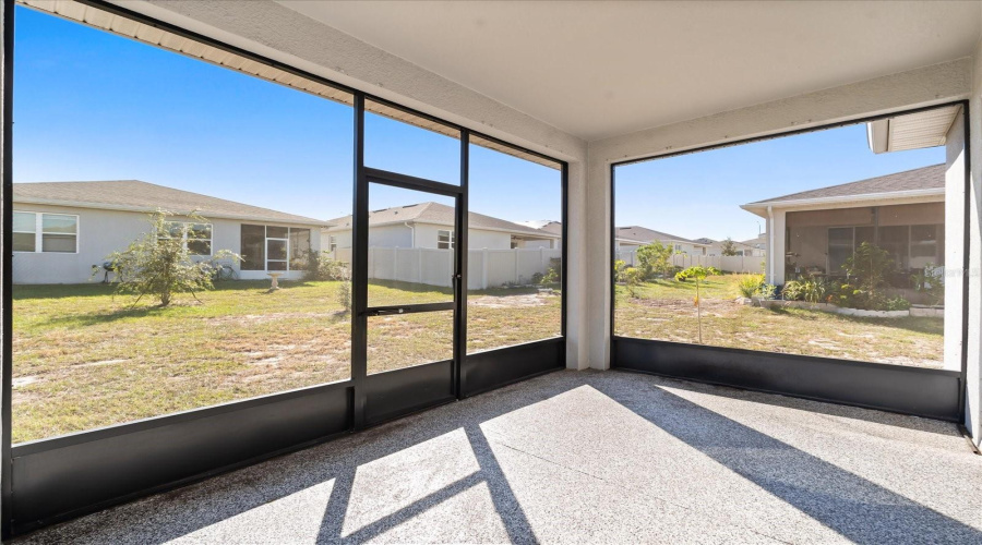 DAVENPORT, Florida 33837, 3 Bedrooms Bedrooms, ,2 BathroomsBathrooms,Residential,For Sale,CHICKASAW,0,MFRO6361234