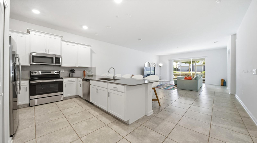 DAVENPORT, Florida 33896, 2 Bedrooms Bedrooms, ,2 BathroomsBathrooms,Residential,For Sale,CABOT CLIFFS,0,MFRS5138751