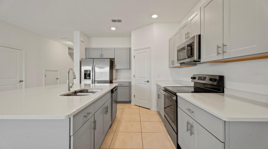 KISSIMMEE, Florida 34746, 3 Bedrooms Bedrooms, ,2 BathroomsBathrooms,Residential,For Sale,LANDING NET,0,MFRO6360631