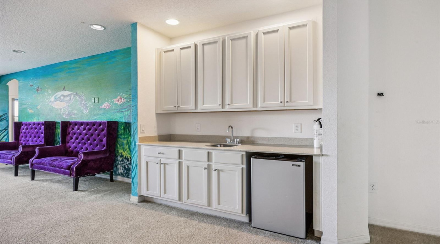 DAVENPORT, Florida 33837, 13 Bedrooms Bedrooms, ,10 BathroomsBathrooms,Residential,For Sale,OAK GREEN,0,MFRO6359027