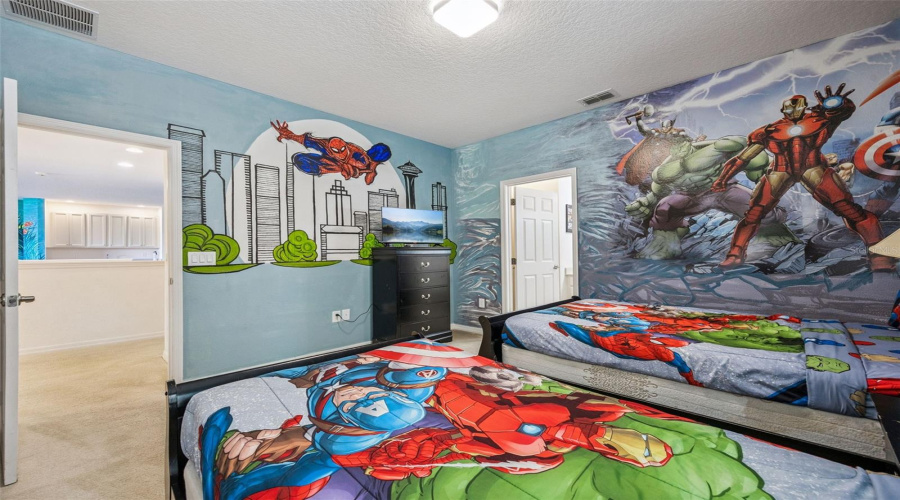 DAVENPORT, Florida 33837, 13 Bedrooms Bedrooms, ,10 BathroomsBathrooms,Residential,For Sale,OAK GREEN,0,MFRO6359027