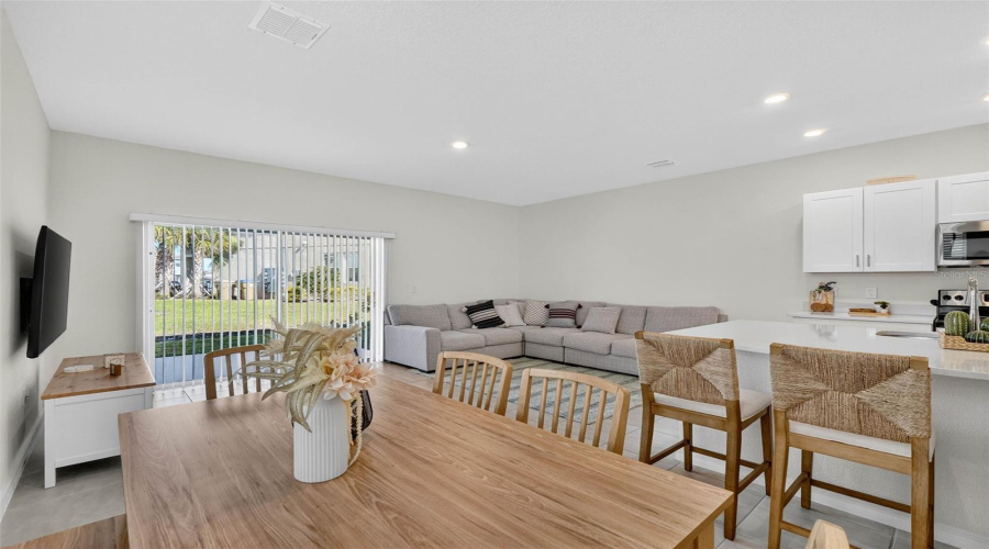 KISSIMMEE, Florida 34746, 3 Bedrooms Bedrooms, ,2 BathroomsBathrooms,Residential,For Sale,MAIN HARBOR,0,MFRO6359944