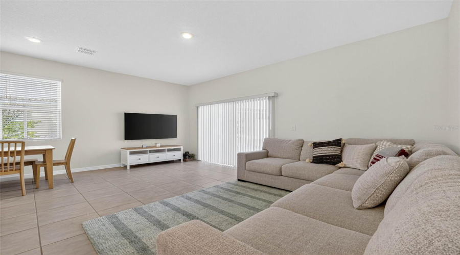 KISSIMMEE, Florida 34746, 3 Bedrooms Bedrooms, ,2 BathroomsBathrooms,Residential,For Sale,MAIN HARBOR,0,MFRO6359944