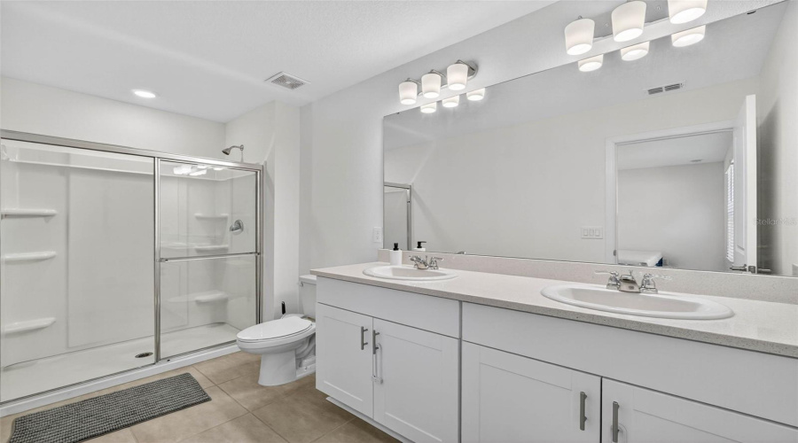 KISSIMMEE, Florida 34746, 3 Bedrooms Bedrooms, ,2 BathroomsBathrooms,Residential,For Sale,MAIN HARBOR,0,MFRO6359944