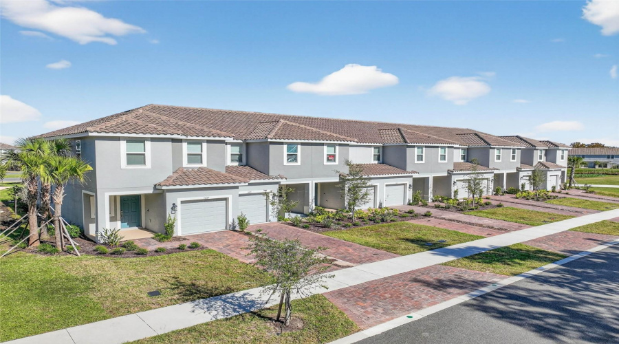 KISSIMMEE, Florida 34746, 3 Bedrooms Bedrooms, ,2 BathroomsBathrooms,Residential,For Sale,MAIN HARBOR,0,MFRO6359944