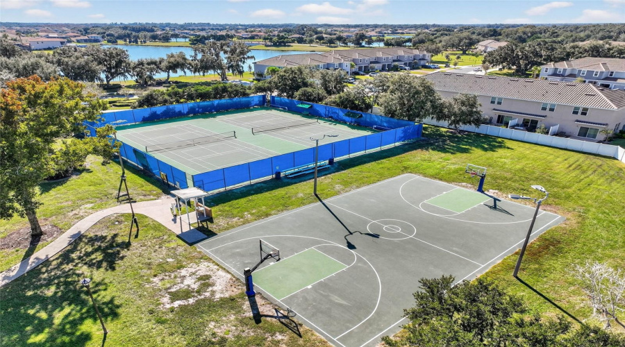 KISSIMMEE, Florida 34746, 3 Bedrooms Bedrooms, ,2 BathroomsBathrooms,Residential,For Sale,MAIN HARBOR,0,MFRO6359944