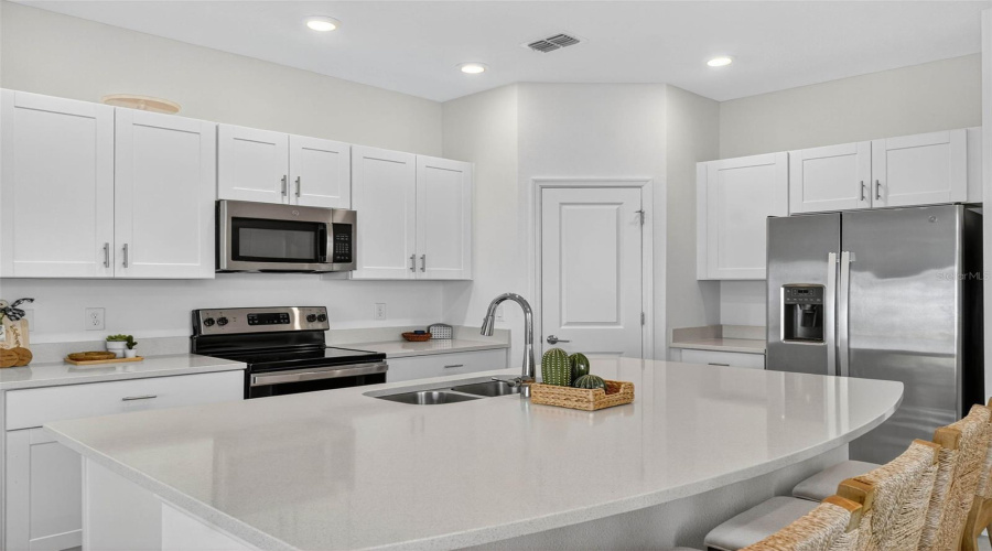 KISSIMMEE, Florida 34746, 3 Bedrooms Bedrooms, ,2 BathroomsBathrooms,Residential,For Sale,MAIN HARBOR,0,MFRO6359944