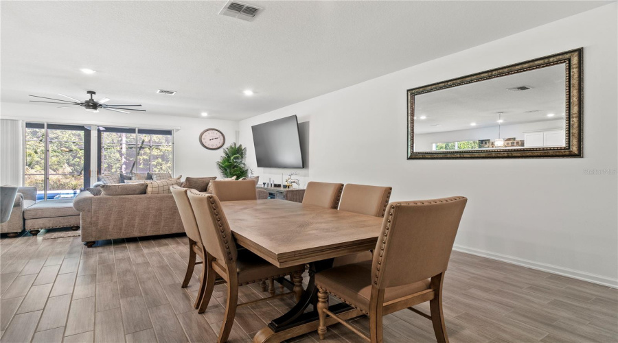 DAVENPORT, Florida 33837, 5 Bedrooms Bedrooms, ,3 BathroomsBathrooms,Residential,For Sale,CAMDEN,0,MFRO6361361