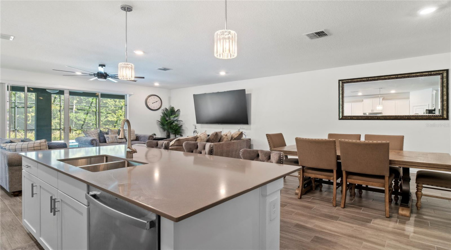 DAVENPORT, Florida 33837, 5 Bedrooms Bedrooms, ,3 BathroomsBathrooms,Residential,For Sale,CAMDEN,0,MFRO6361361