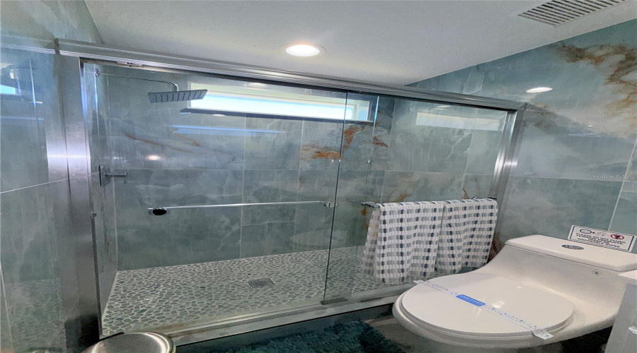 KISSIMMEE, Florida 34747, 4 Bedrooms Bedrooms, ,3 BathroomsBathrooms,Residential,For Sale,SUNRISE KEY,0,MFRO6361527