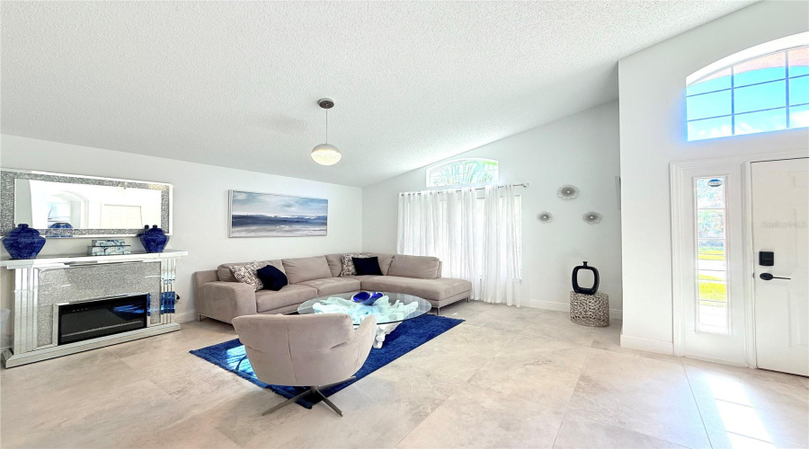 KISSIMMEE, Florida 34747, 4 Bedrooms Bedrooms, ,3 BathroomsBathrooms,Residential,For Sale,SUNRISE KEY,0,MFRO6361527