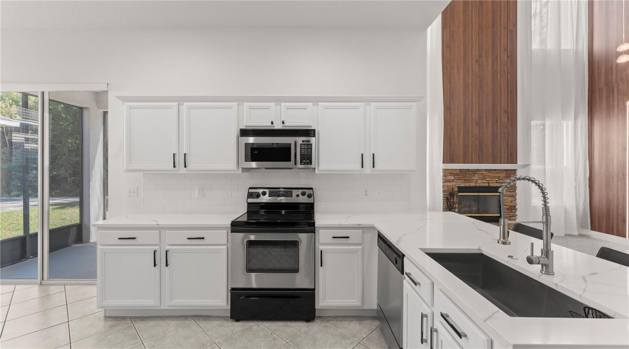 KISSIMMEE, Florida 34746, 4 Bedrooms Bedrooms, ,3 BathroomsBathrooms,Residential,For Sale,THE OAKS,0,MFRO6361402