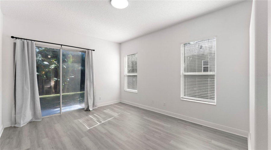 KISSIMMEE, Florida 34746, 4 Bedrooms Bedrooms, ,3 BathroomsBathrooms,Residential,For Sale,THE OAKS,0,MFRO6361402